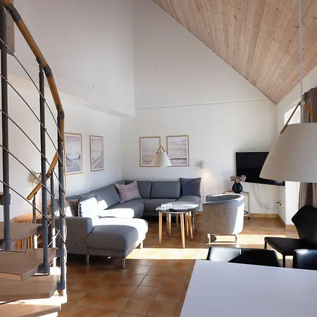 Skagen Center 4*